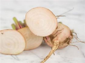 BEETROOT - ALBINA VEREDUNA