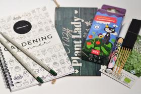 Eco-Friendly Gardening Gift Set — Perfect for Plant LoversSurprise a true garden enthusiast with this beautiful and sustainable gardening gift set! Each item is designed to bring more joy, creativity, and mindfulness into the world of indoor and outd